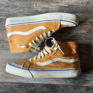 Men’s high top vans